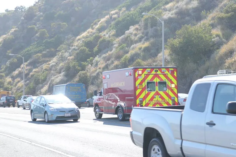 At Least One Injured in Crash on I-95 SB at Delaware Ave