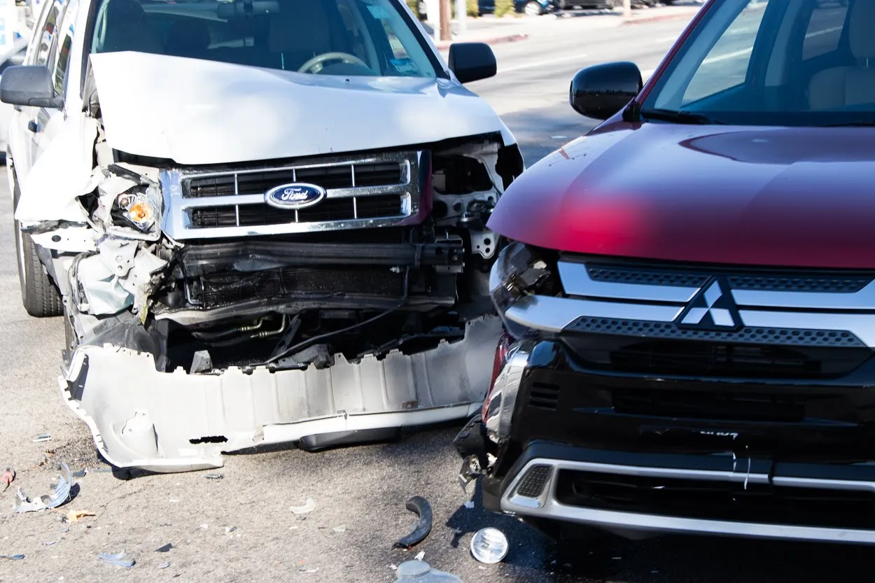 Three Hurt in Crash Near Rte 1 & Union St Ext