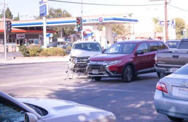 Newark, DE - Injuries Reported in Six-Car Crash on Rte. 40 at Walther Rd.