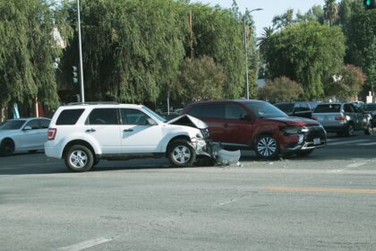 Middletown, DE - Car Accident with Injuries on Rte. 299