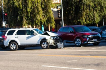 Wilmington, DE – DSP Trooper Involved in Injury Crash on Kirkwood Hwy. Wilmington, DE - DSP Trooper Involved in Injury Crash on Kirkwood Hwy.
