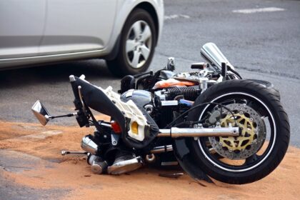 Dover, DE - Motorcyclist Seriously Injured in Crash on North Governors Ave.