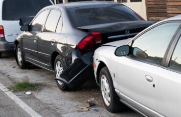 Seaford, DE - Driver Hurt in Crash with Dump Truck on Seaford Rd.