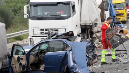 Injury Crash Involving Tractor-Trailer at E Newton Rd & US-13